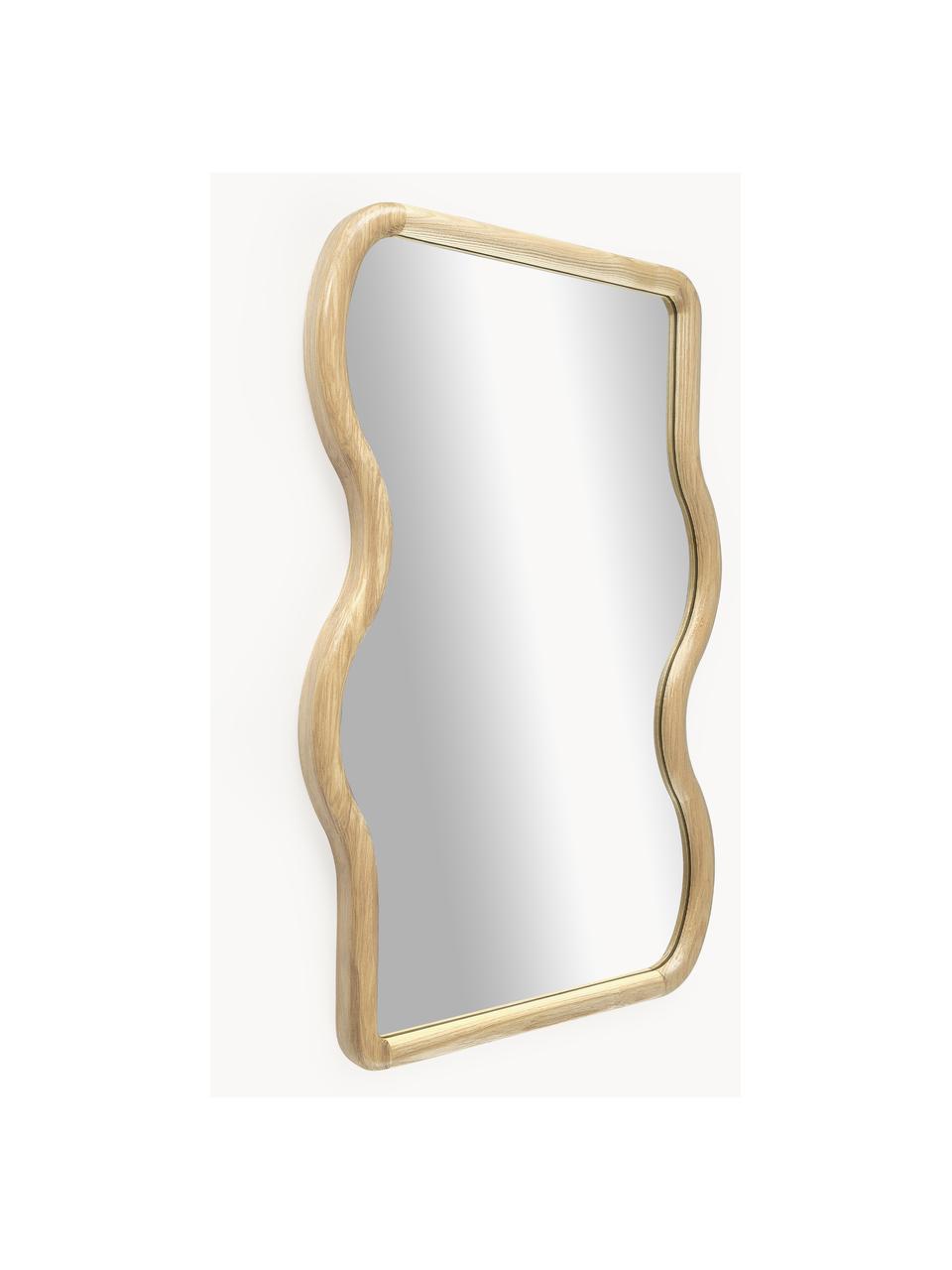 Wellenförmiger Wandspiegel Stream aus Holz, Rahmen: Eschenholz, Spiegelfläche: Spiegelglas, Rückseite: Mitteldichte Holzfaserpla, Eschenholz, B 50 x H 75 cm