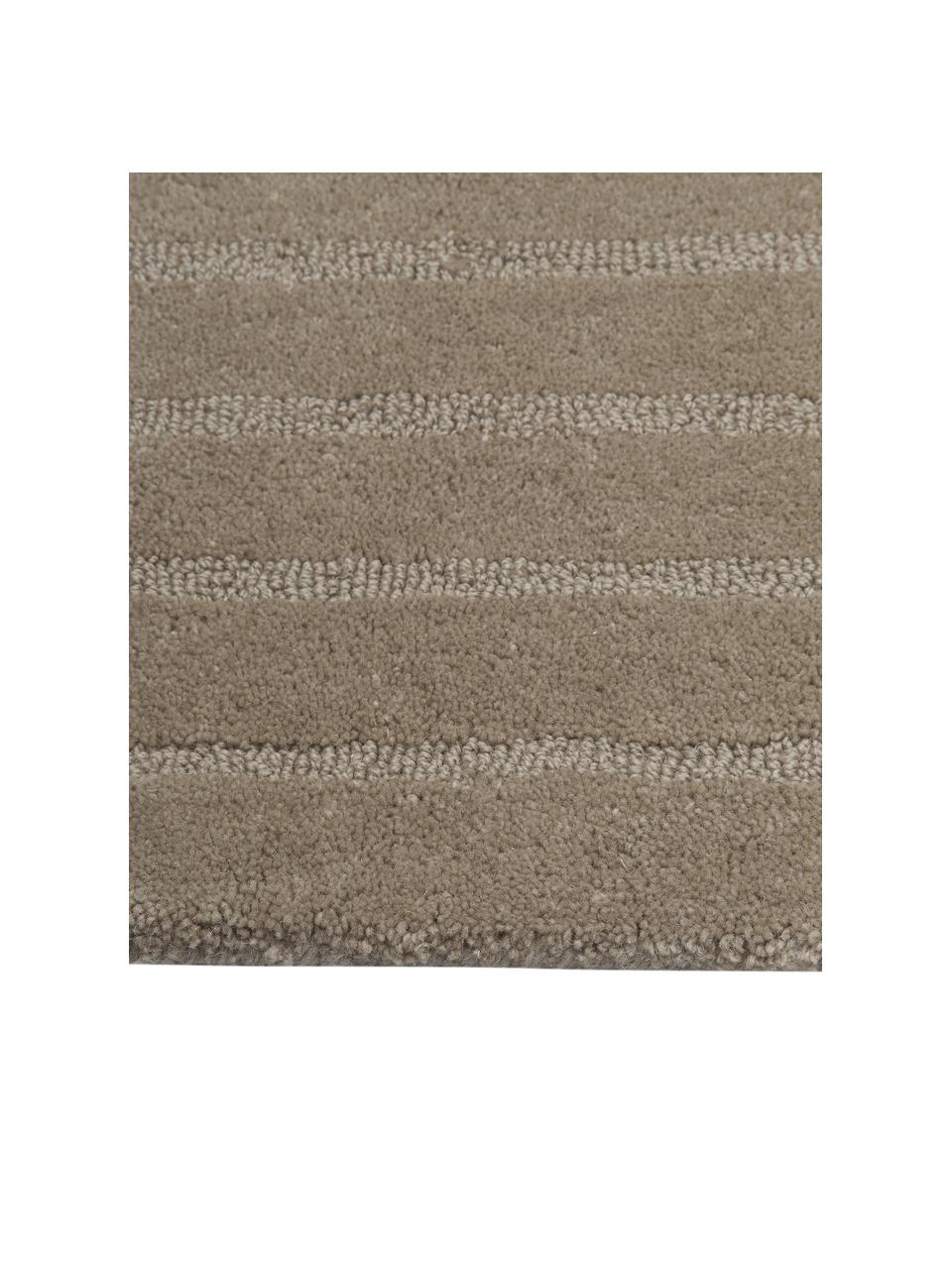 Wollen vloerkleed Mason in taupe, handgetuft, Onderzijde: 100% katoen Bij wollen vl, Taupe, B 200 x L 300 cm (maat L)