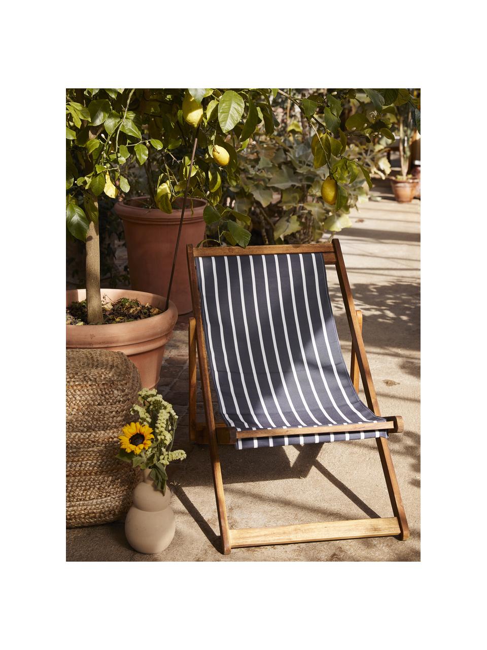 Inklapbare ligstoel Zoe, Frame: massief geolied acaciahou, Donkerblauw, wit, B 59 x D 91 cm