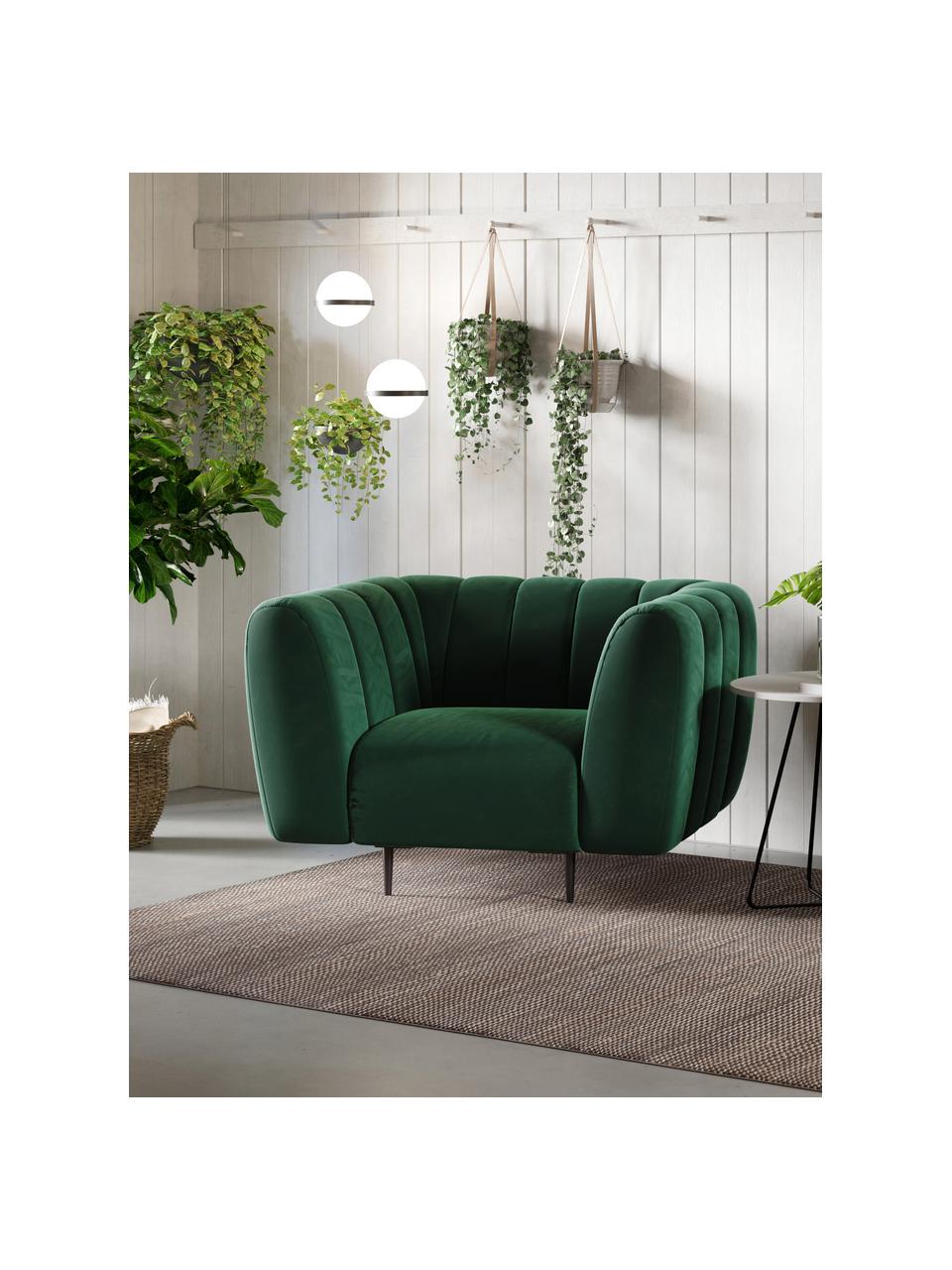 Poltrona in velluto verde scuro Shel, Rivestimento: 100% velluto di poliester, Struttura: legno duro, legno morbido, Piedini: metallo rivestito, Velluto verde scuro, nero, Larg. 110 x Prof. 95 cm