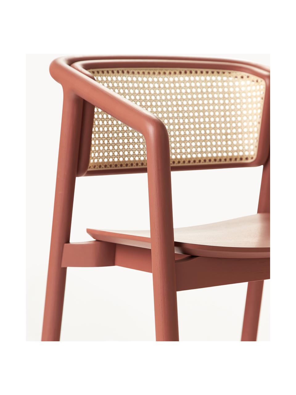 Armlehnstuhl Gali mit Wiener Geflecht in Terrakotta, Gestell: Eschenholz, massiv, FSC-z, Sitzfläche: Eukalyptus-Schichtholz, F, Rückenlehne: Rattan, Terrakotta, Beige, B 56 x T 55 cm