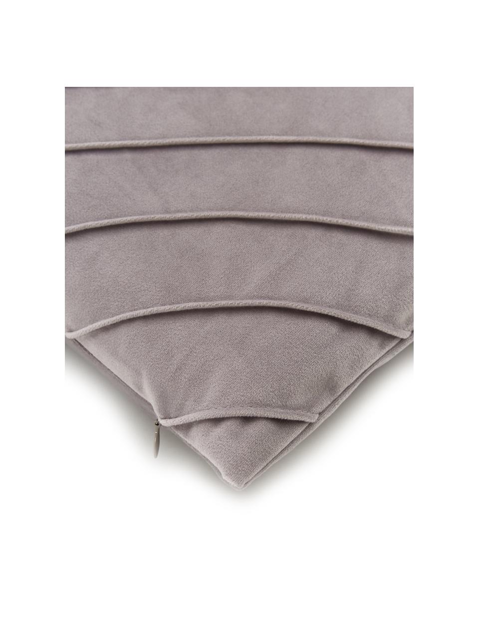 Copricuscino in velluto grigio chiaro con motivo strutturato Leyla, Velluto (100% poliestere)

Il materiale utilizzato in questo prodotto è testato per le sostanze nocive e certificato secondo lo STANDARD 100 di OEKO-TEX® 21.HCN.72514 HOHENSTEIN HTTI., Grigio chiaro, Larg. 40 x Lung. 40 cm