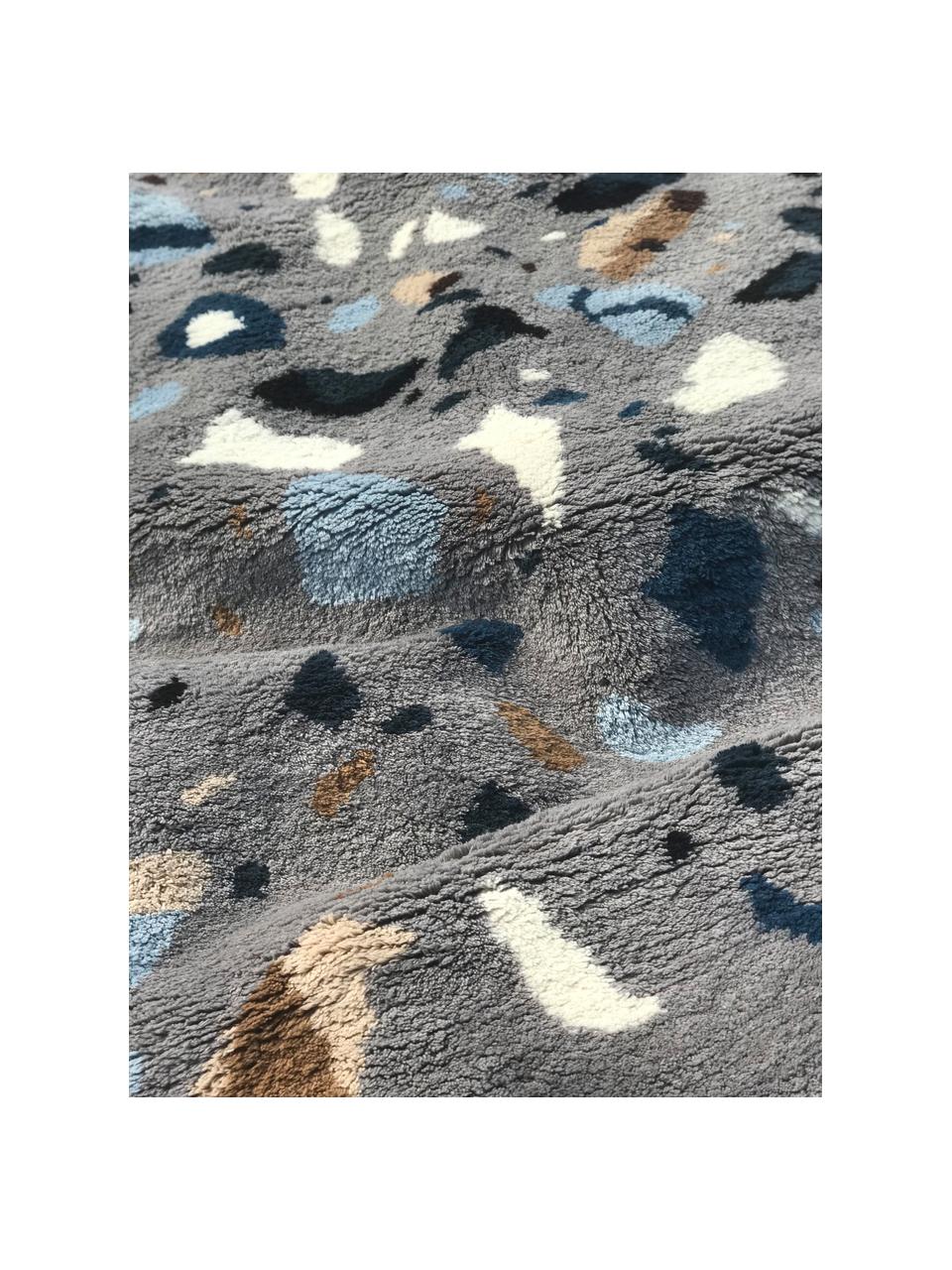 Alfombra artesanal de lana Archipelago, 100% lana

Las alfombras de lana se pueden aflojar durante las primeras semanas de uso, la pelusa se reduce con el uso diario., Gris, tonos azules, An 140 x L 200 cm (Tamaño S)