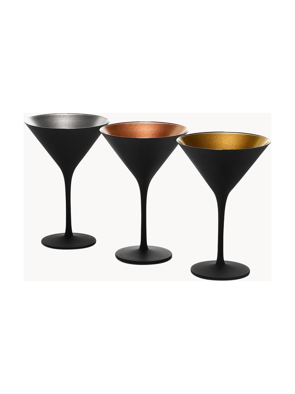 Bicchiere cocktail in cristallo Elements 6 pz, Cristallo rivestito

Porta il fascino del vetro di cristallo sul tuo tavolo da pranzo! Il vetro è eccezionalmente trasparente e pesante, il che lo rende prezioso e bello allo stesso tempo. Inoltre, i tagli in filigrana rendono ogni pezzo un oggetto speciale, pratico e bello al tempo stesso., Nero, dorato, Ø 12 x Alt. 17 cm, 240 ml