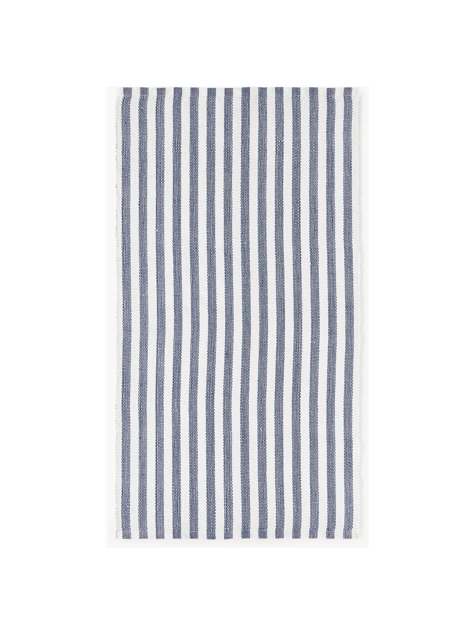 Tapis d'intérieur/extérieur tissé à la main Lyla, 100 % polyester, certifié GRS, Blanc, bleu foncé, larg. 80 x long. 150 cm (taille XS)