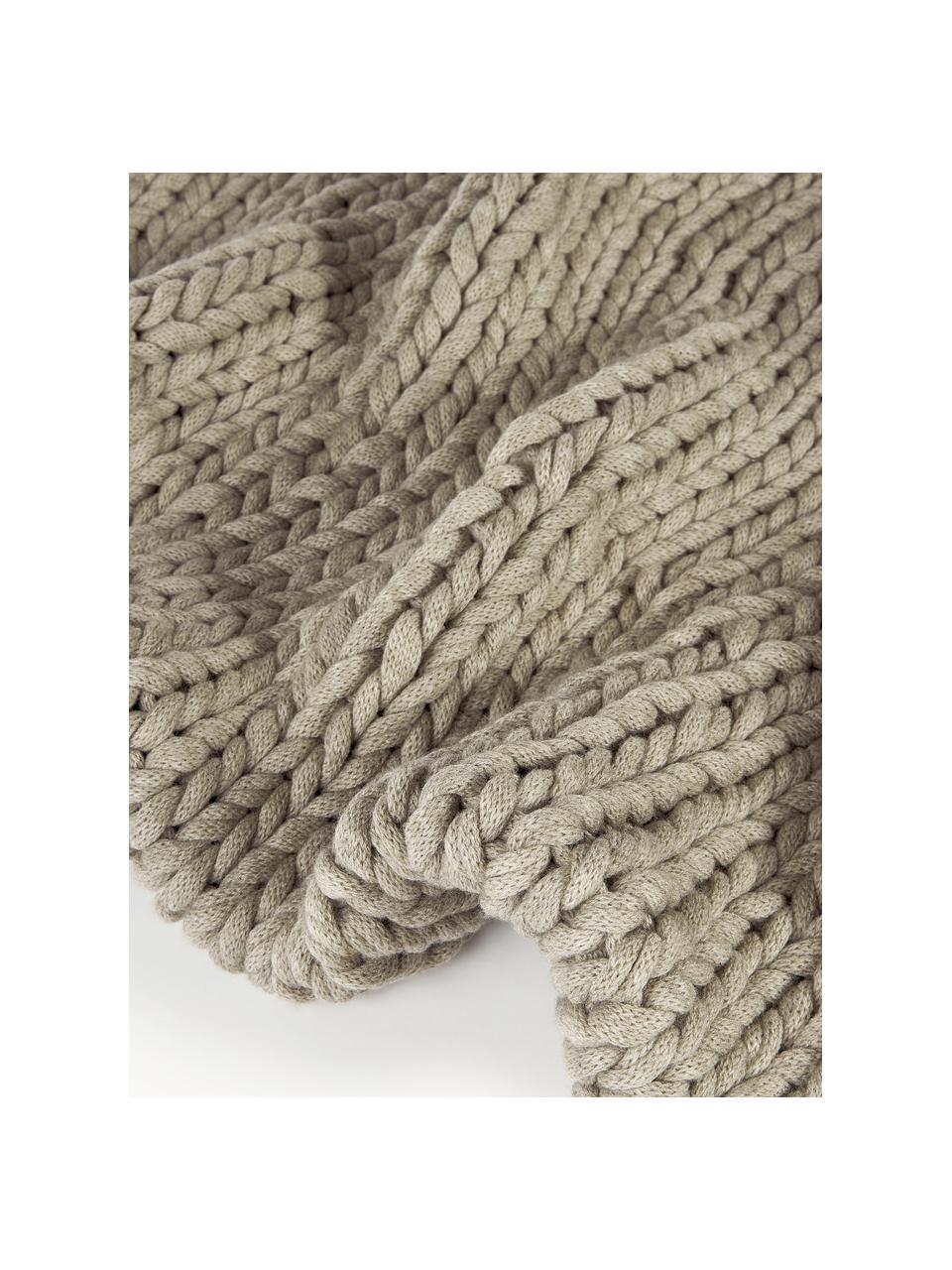 Coperta a maglia grossa fatta a mano Adyna, 100% poliacrilico, Greige, Larg. 130 x Lung. 170 cm