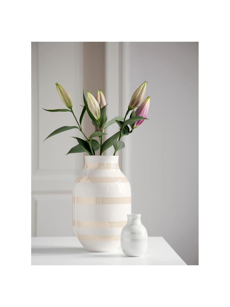 Grosse handgefertigte Keramik-Vase Omaggio, H 31 cm, Keramik, Hellbeige, Off White, Ø 20 x H 31 cm