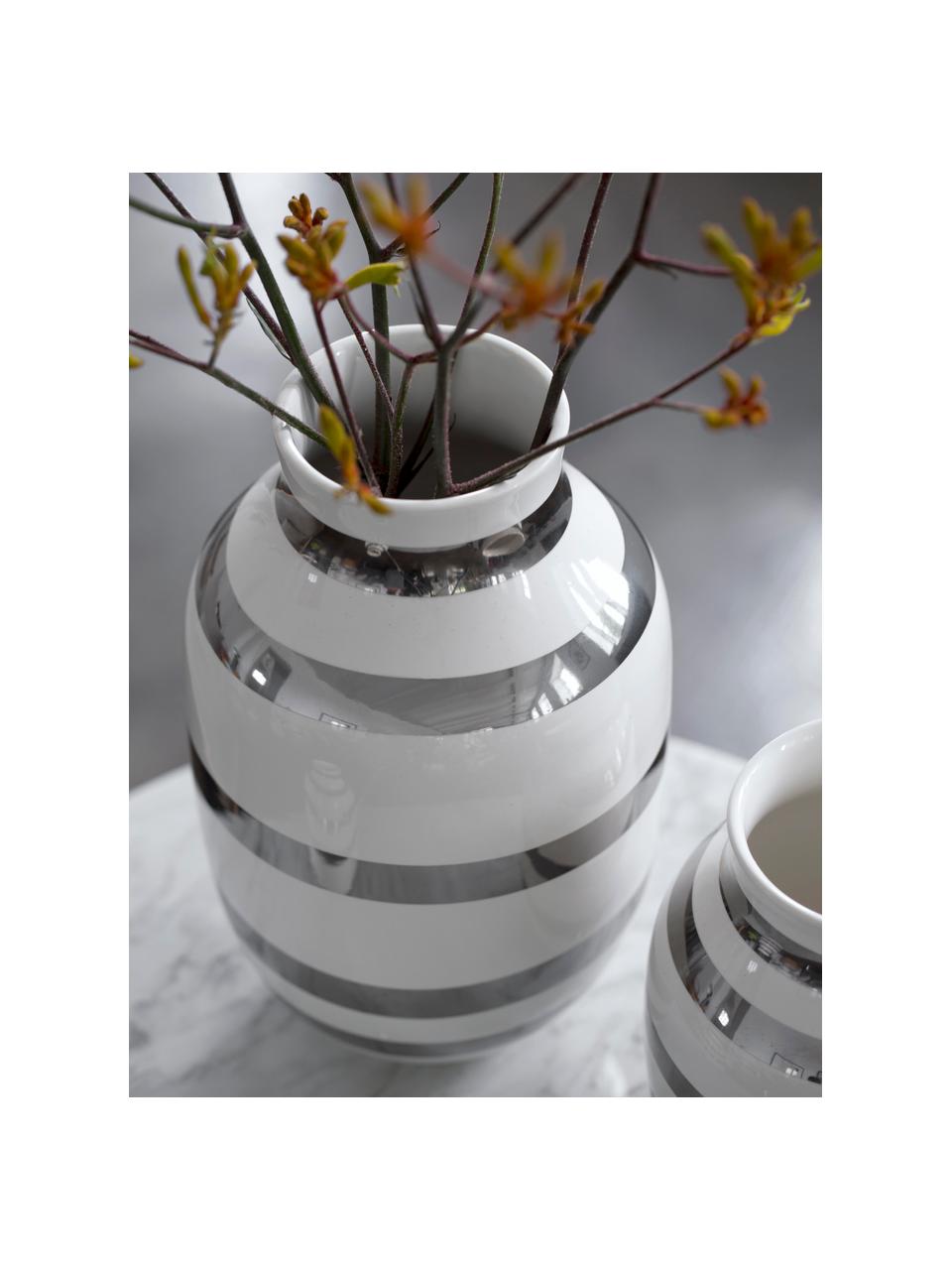 Grand vase design fait main Omaggio, Couleur argentée, brillant, blanc