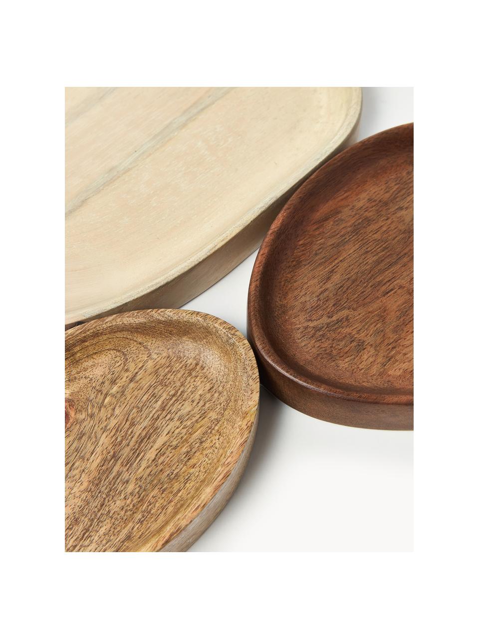 Deko-Tabletts Oda aus Mangoholz, 3er-Set, Mangoholz, lackiert

Dieses Produkt wird aus nachhaltig gewonnenem, FSC®-zertifiziertem Holz gefertigt., Helles und dunkles Mangoholz, Set mit verschiedenen Grössen