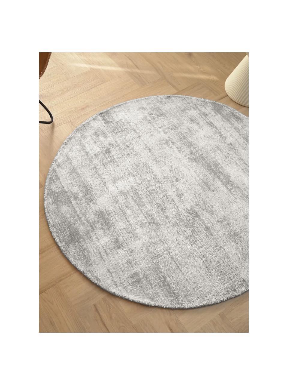Okrągły ręcznie tkany dywan z wiskozy Jane, Jasny szarobeżowy, Ø 250 cm (Rozmiar XL)