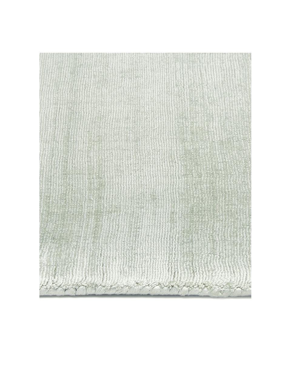 Tapis en viscose tissé main Jane, Vert sauge, larg. 300 x long. 400 cm (taille XL)