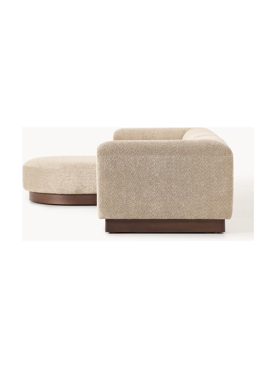 Modulares Sofa Natalie (3-Sitzer) aus Teddy-Bouclé mit Hocker, Bezug: Teddy-Bouclé (100 % Polye, Gestell: mitteldichte Holzfaserpla, Sockel: Massives Buchenholz, lack, Teddy-Bouclé Beige, dunkles Buchenholz, B 283 x T 197 cm