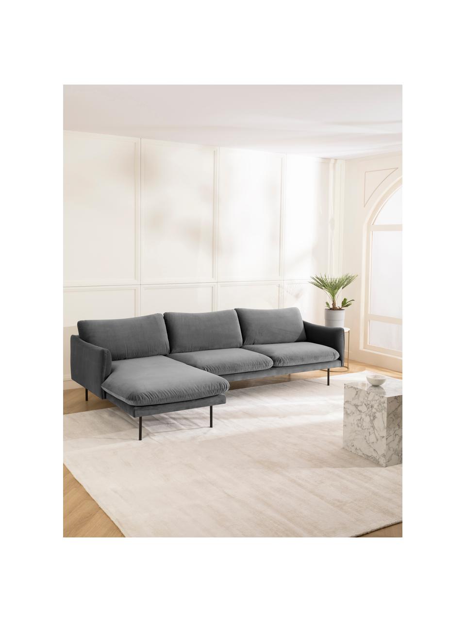 Divano angolare in velluto Moby, Rivestimento: velluto (rivestimento in , Struttura: legno di pino massiccio, , Piedini: metallo verniciato a polv, Velluto grigio, Larg. 280 x Prof. 160 cm, chaise longue a sinistra