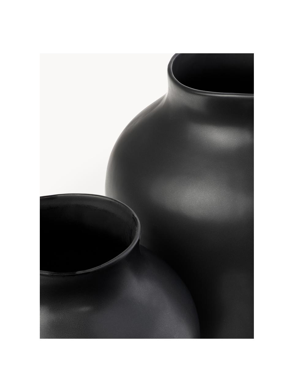 Handgefertigte Vase Latona, H 41 cm, Steingut, Schwarz, matt, Ø 27 x H 41 cm