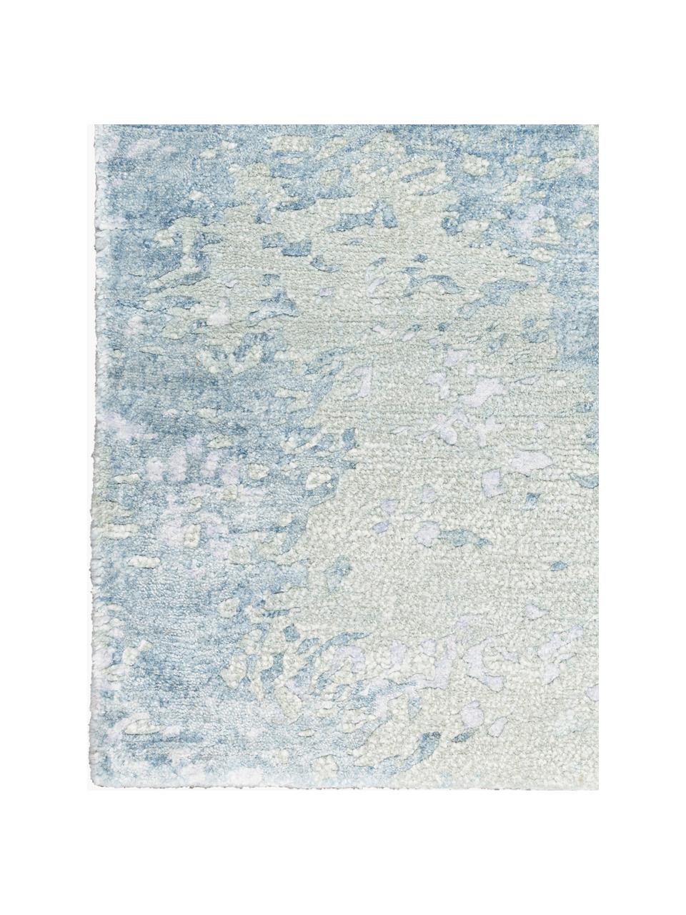 Tappeto in viscosa tessuto a mano Silk Shadows, 75% viscosa, 25% lana neozelandese, Tonalità verdi, tonalità blu, lilla, Larg. 60 x Lung. 90 cm (taglia XS)