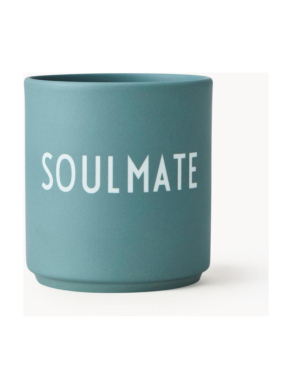 Designový pohárek s nápisem Favourite SOULMATE, Kostní porcelán Fine Bone China
Fine Bone China je jemný porcelán, který se vyznačuje zejména svým zářivým a průsvitným leskem, Petrolejová (Soulmate), Ø 8 cm, V 9 cm, 250 ml