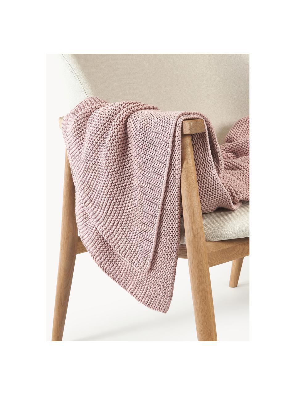 Coperta lavorata a maglia in cotone organico Adalyn, 100% cotone organico certificato GOTS

Il materiale utilizzato in questo prodotto è testato per le sostanze nocive e certificato secondo lo STANDARD 100 by OEKO-TEX® , HOHENSTEIN HTTI, 11.HIN.00050, Rosa chiaro, Larg. 150 x Lung. 200 cm