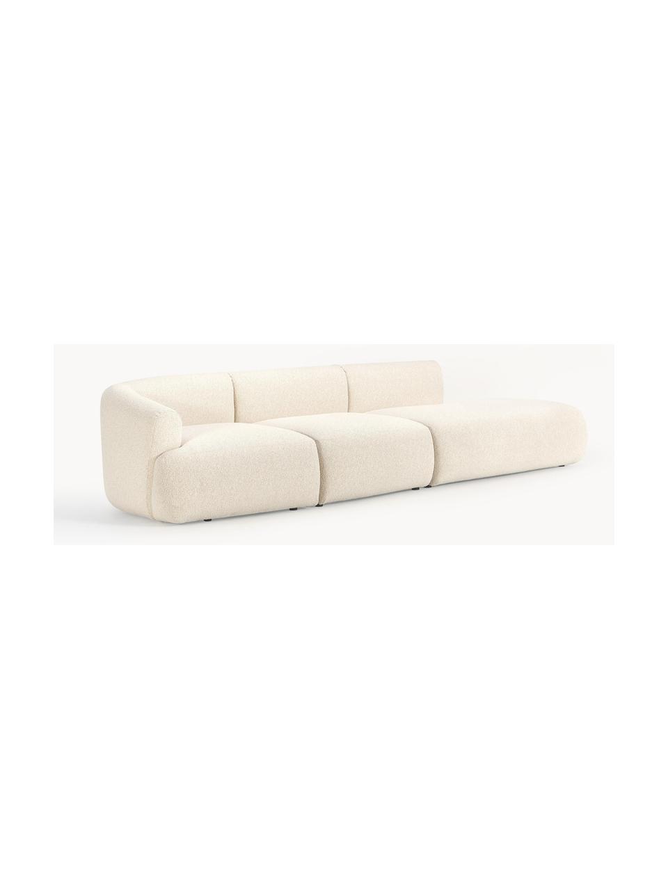 Chaise longue XL componibile in bouclé Sofia, Rivestimento: bouclé (100% poliestere) , Struttura: legno di abete rosso, tru, Piedini: plastica Questo prodotto , Bouclé bianco latte, Larg. 340 x Prof. 103 cm, modulo angolare sinistro