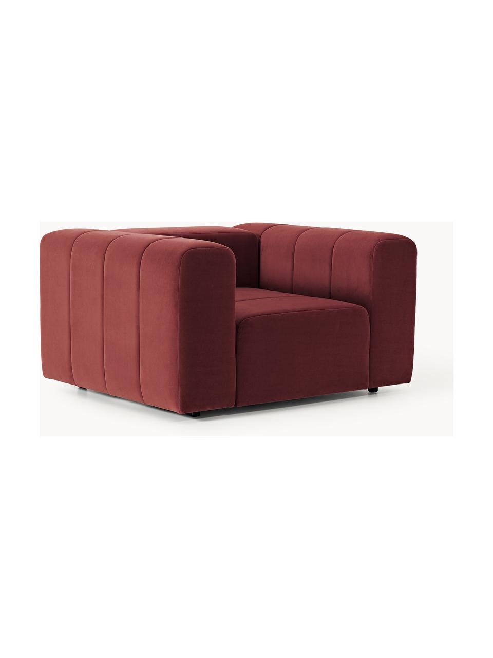 Poltrona lounge in velluto Lena, Rivestimento: velluto (100% poliestere), Struttura: legno di faggio, truciola, Piedini: plastica, Velluto rosso vino, Larg. 133 x Prof. 106 cm