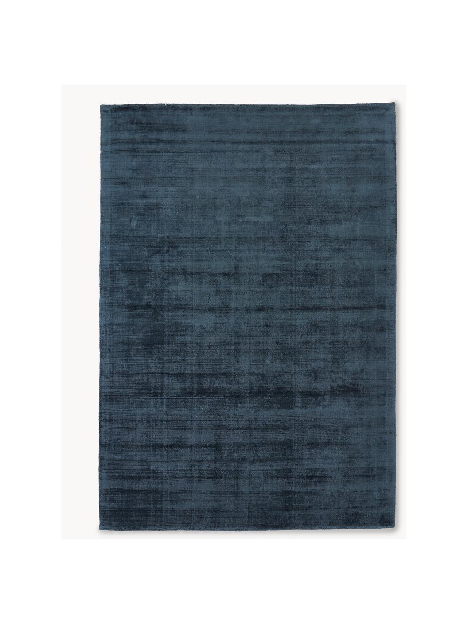 Tapis en viscose tissé main Jane, Bleu foncé, larg. 160 x long. 230 cm (taille M)