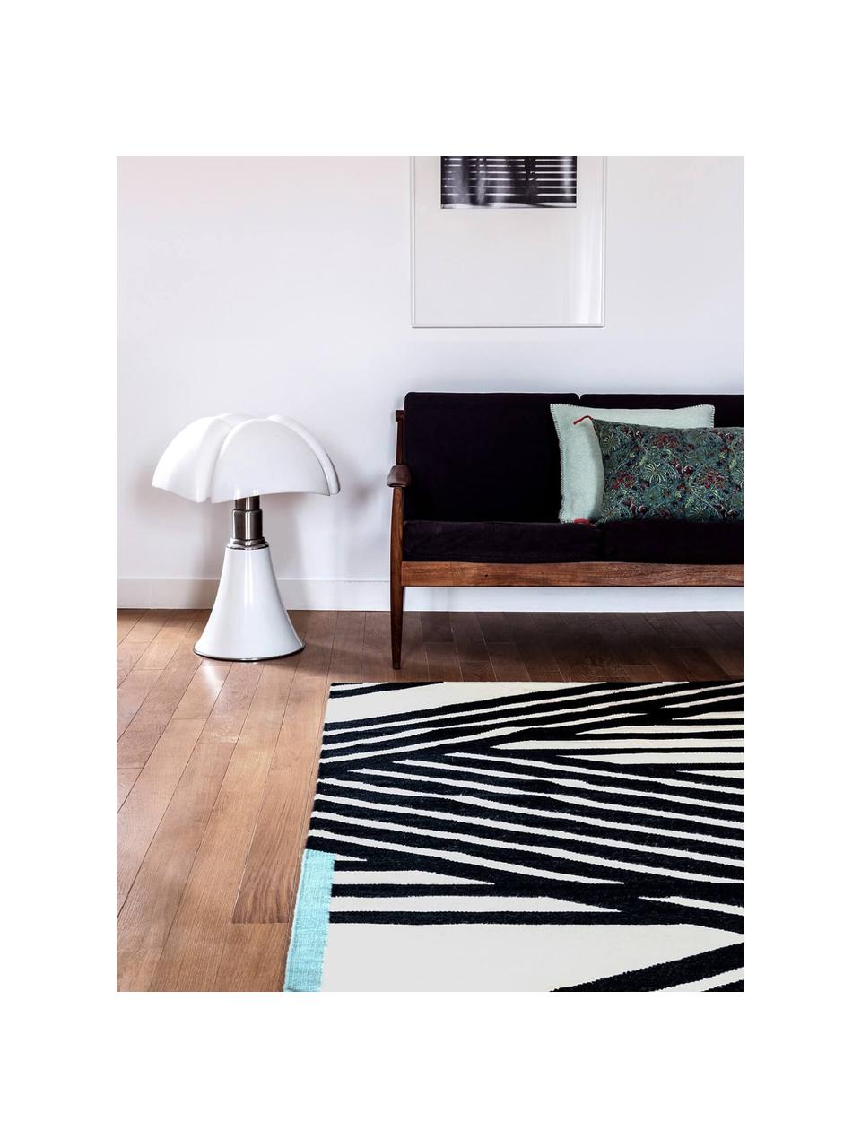 Tapis en laine tissé à la main Stripes, 100 % laine

Les tapis en laine peuvent perdre des fibres lors des premières semaines et des peluches peuvent se former, ce phénomène est naturel et diminue à mesure de votre usage et du temps, Noir, beige, larg. 140 x long. 200 cm (taille S)