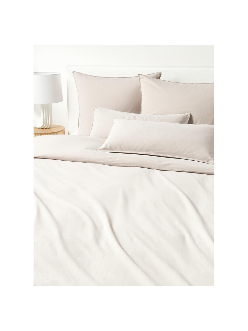 Federa in cotone lavato Darlyn, 100% cotone
Densità dei fili 150 TC, qualità Standard

La biancheria da letto in cotone è piacevolmente morbida sulla pelle, assorbe bene l'umidità ed è adatta per chi soffre di allergie

Uno speciale processo di lavaggio conferisce al tessuto un aspetto stonewash robusto e irregolare. Questo rende anche il tessuto morbido ed elastico al tatto e gli conferisce un aspetto stropicciato naturale che non richiede stiratura e trasuda intimità.

Il materiale utilizzato in questo prodotto è testato per le sostanze nocive e certificato secondo lo STANDARD 100 by OEKO-TEX®, 4265CIT, CITEVE, Beige chiaro, Larg. 50 x Lung. 80 cm