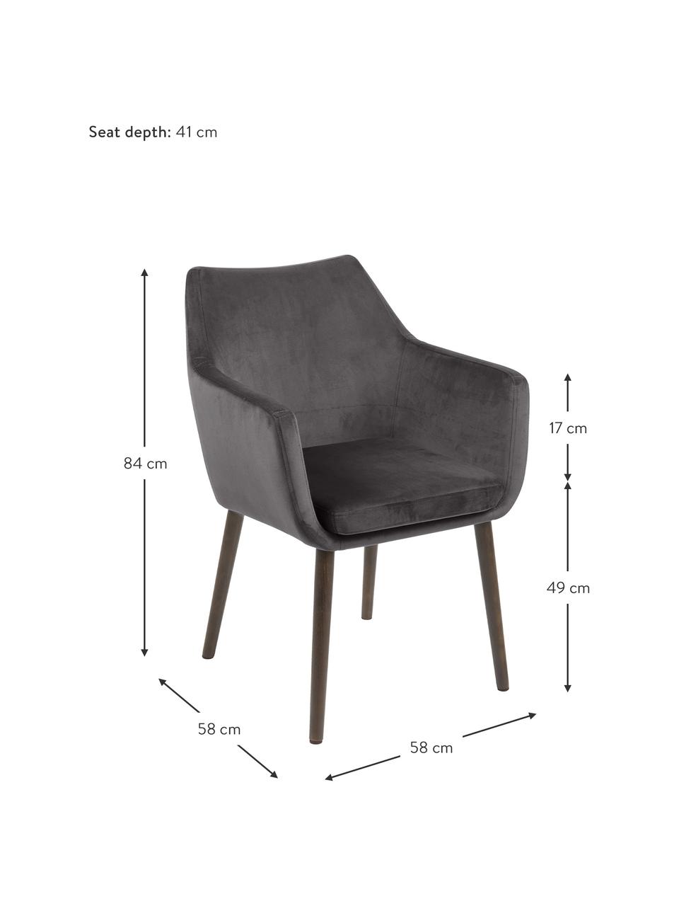Fluwelen armstoel Nora met houten poten, Bekleding: polyester fluweel Met 25., Poten: eikenhout, gebeitst, Fluweel donkergrijs, donker eikenhout, B 58 x D 58 cm