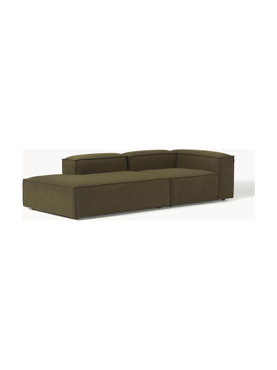 Chaise longue componibile in bouclé Lennon, Rivestimento: bouclé (100% poliestere) , Struttura: legno di pino massiccio, , Piedini: plastica Questo prodotto , Bouclé verde oliva, Larg. 269 x Prof. 119 cm, schienale a destra