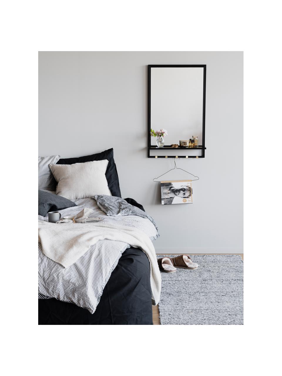 Wandspiegel Malone met plank en metalen frame, Plank: gepoedercoat metaal, Zwart, goudkleurig, B 50  x H 80 cm