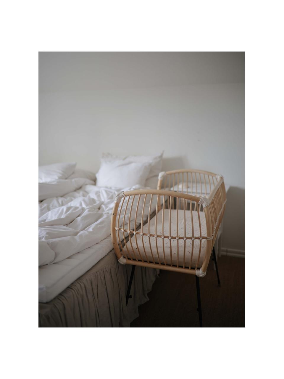 Handgefertigtes Beistell-Babybett Martha aus Rattan, höhenverstellbar, Beine: Metall, beschichtet, Füße: Mangoholz, Matratze: Kokoskern, Schafwolle, Ba, Beige, Off White, B 50 x L 80 cm