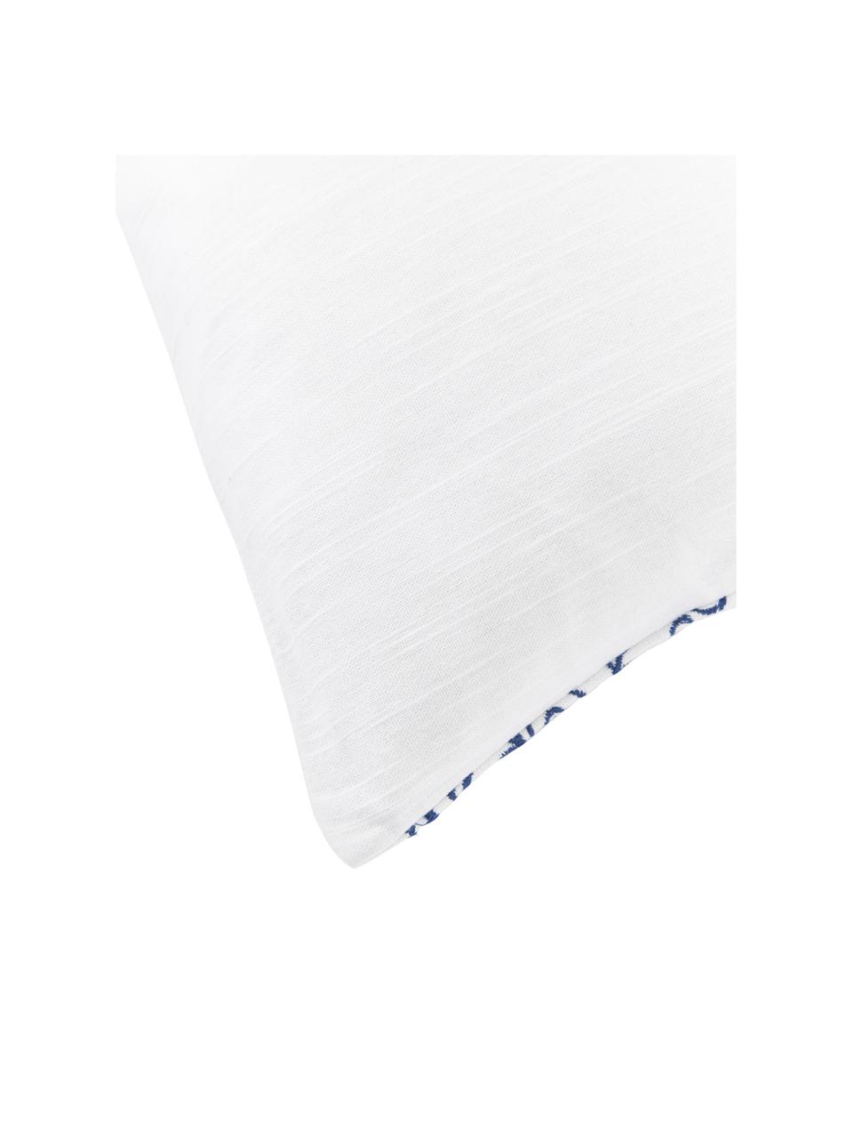 Geborduurde katoenen kussenhoes Tabitha, Wit, blauw, B 45 x L 45 cm