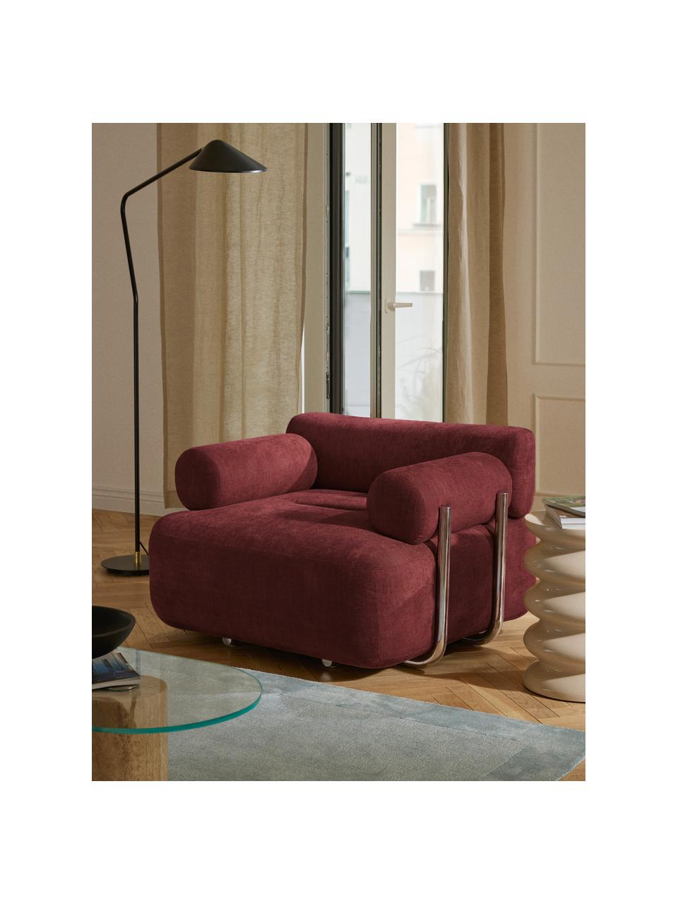 Poltrona lounge Stella, Rivestimento: 85% poliestere, 15% coton, Rivestimento: imbottitura in schiuma, Struttura: legno di abete rosso, cer, Piedini: plastica, Tessuto rosso vino, Larg. 111 x Prof. 100 cm