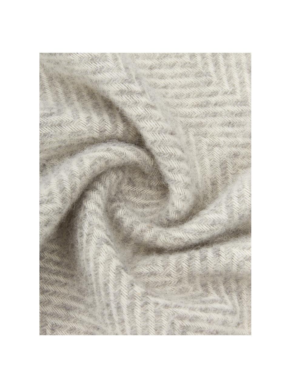 Coperta in lana con motivo a spina di pesce e frange Tirol-Mona, Grigio chiaro, Larg. 140 x Lung. 200 cm