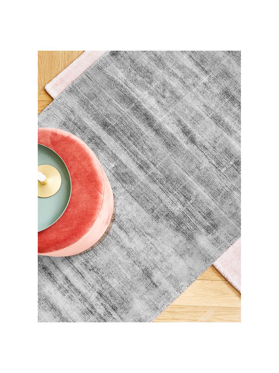 Tapis en viscose tissé main Jane, Gris, larg. 400 x long. 500 cm (taille XXL)