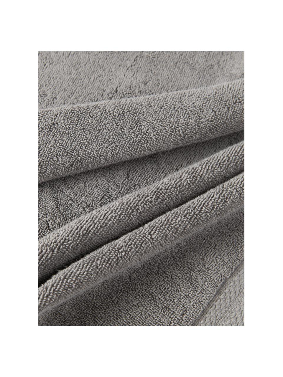 Lot de serviettes de bain en coton bio Premium, 6 élém., 100 % coton bio, certifié GOTS
Qualité supérieure 600 g/m²

Le matériau est certifié STANDARD 100 OEKO-TEX®, IS025 189577, OETI, Gris foncé, Lot de différentes tailles