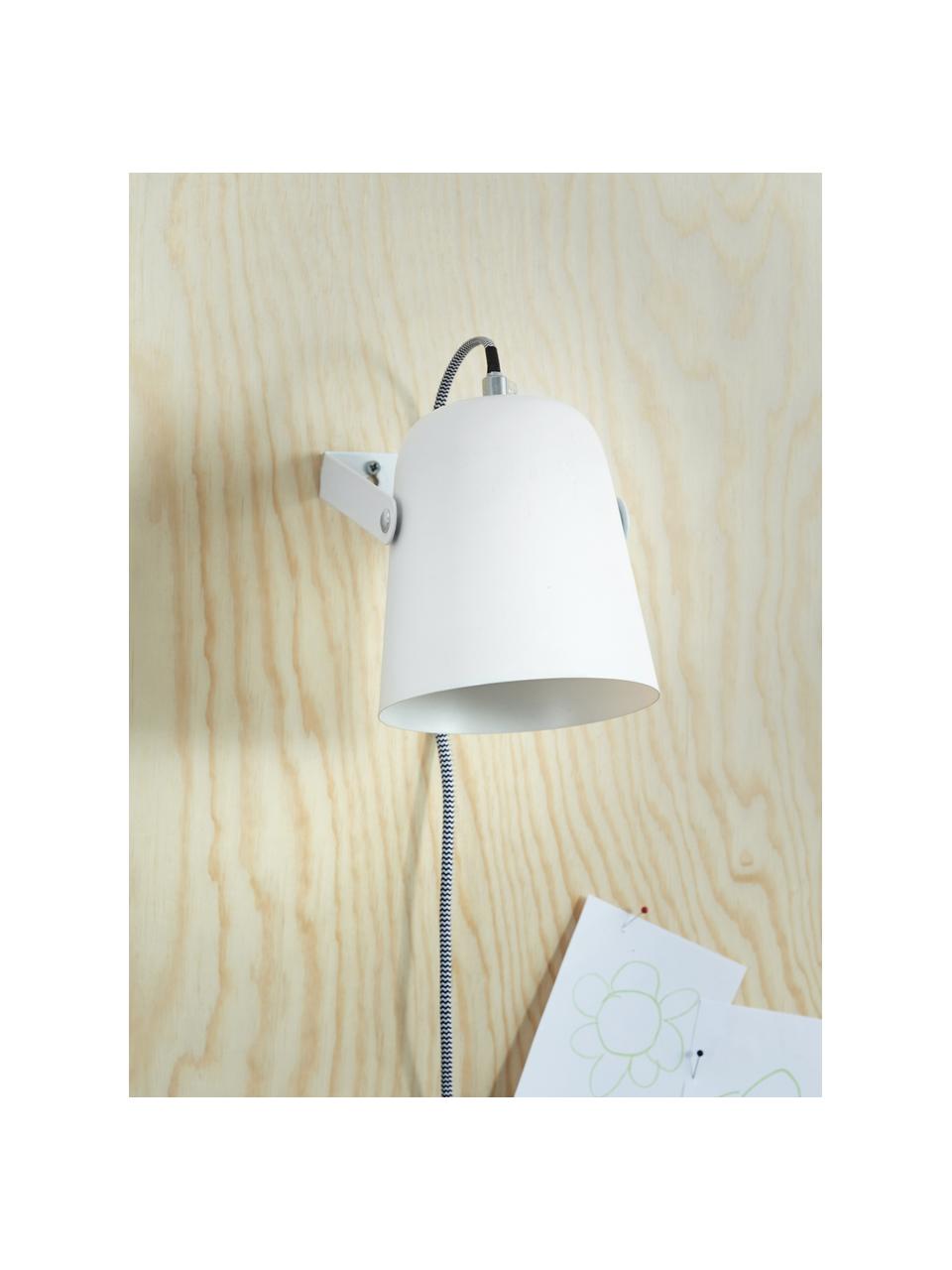 Wandlamp Iluminar met stekker in wit, Lampenkap: gelakt metaal, Wit, D 21 x H 18 cm