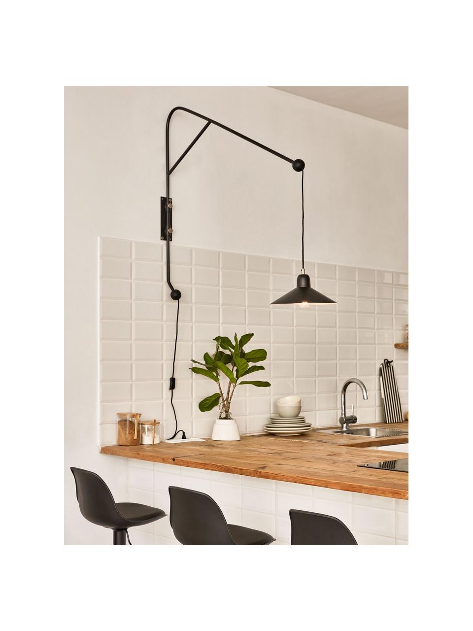 Grote verstelbare wandlamp Eleazar met stekker, Lamp: gepoedercoat metaal, Zwart, B 30 x H 108 cm