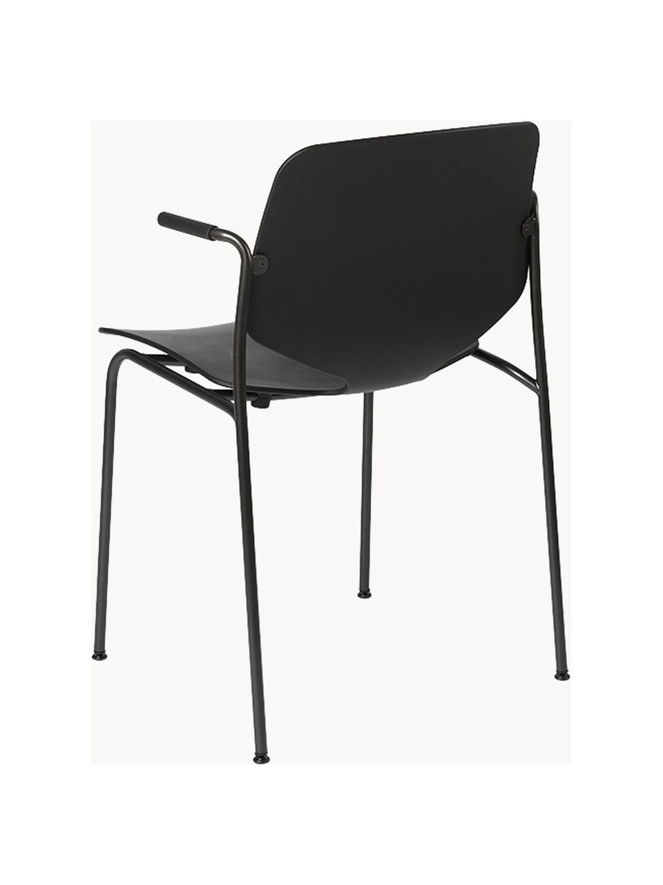 Silla con reposabrazos artesanal de plástico Nova Sea, Estructura: acero reciclado recubiert, Negro, An 55 x F 56 cm