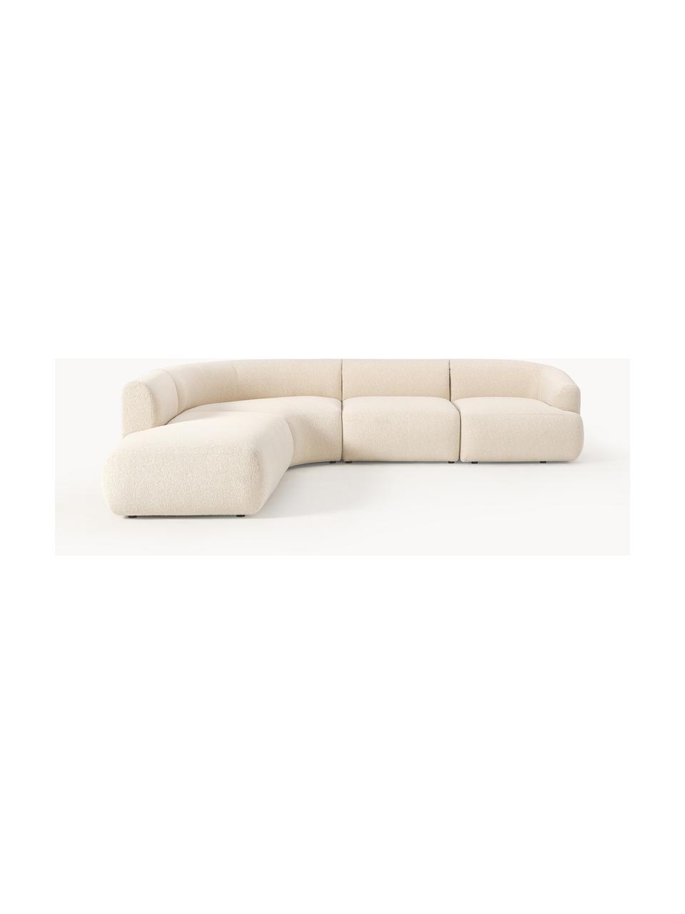 Sofá rinconera modular en tejido bouclé Sofia (4 plazas), Tapizado: tejido bouclé (100% polié, Estructura: madera de abeto, tablero , Patas: plástico Este producto es, Bouclé beige claro, An 319 x F 298 cm, chaise longue derecha