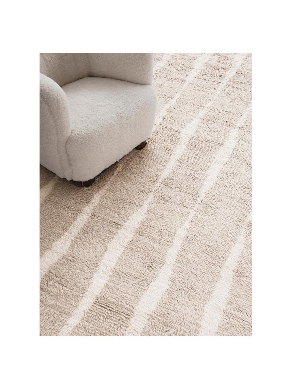 Ručne tkaný vlnený koberec Fjord, 100 % vlna
V prvých týždňoch používania môžu vlnené koberce uvoľňovať vlákna, tento jav zmizne po niekoľkých týždňoch používania, Svetlobéžová, lomená biela, Š 140 x D 200 cm (veľkosť S)