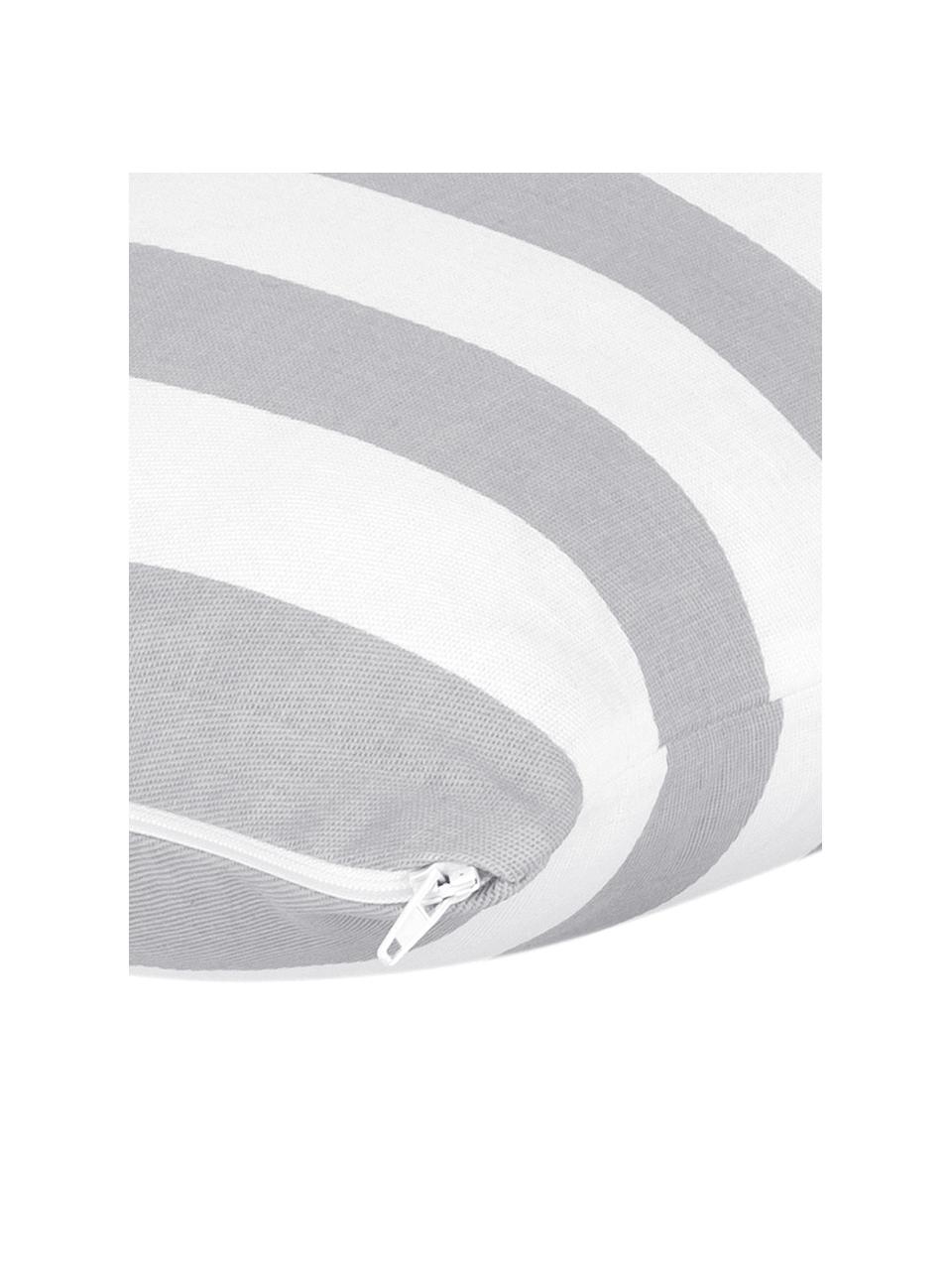 Gestreifte Kissenhülle Timon in Grau/Weiß, 100% Baumwolle, Hellgrau, Weiß, B 50 x L 50 cm