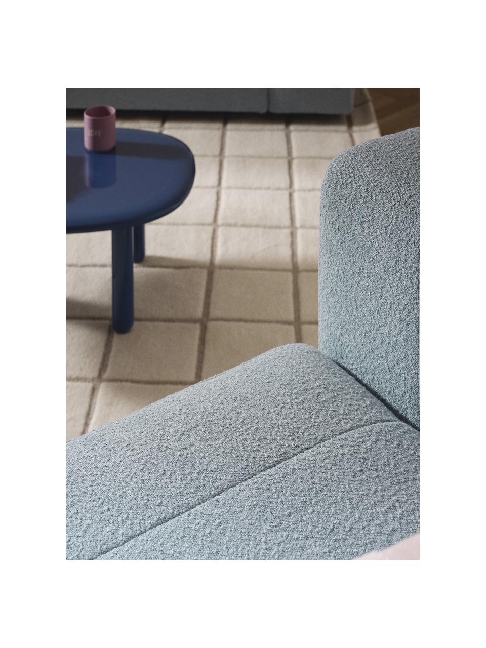 Poltrona in bouclè Lena, Rivestimento: bouclé (93% poliestere, 6, Struttura: legno di pino, compensato, Gambe: plastica, Bouclé azzurro, Larg. 134 x Prof. 106 cm