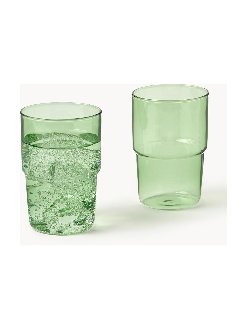 Poháre na vodu z borosilikátového skla Torino, 2 ks, Borosilikátové sklo

Objavte všestrannosť borosilikátového skla pre váš domov! Borosilikátové sklo je kvalitný, spoľahlivý a robustný materiál. Vyznačuje sa mimoriadnou tepelnou odolnosťou a preto je ideálny pre váš horúci čaj alebo kávu. V porovnaní s klasickým sklom je borosilikátové sklo odolnejšie voči rozbitiu a prasknutiu, a preto je bezpečným spoločníkom vo vašej domácnosti., Zelená, priehľadná, Ø 8 x V 12 cm, 400 ml