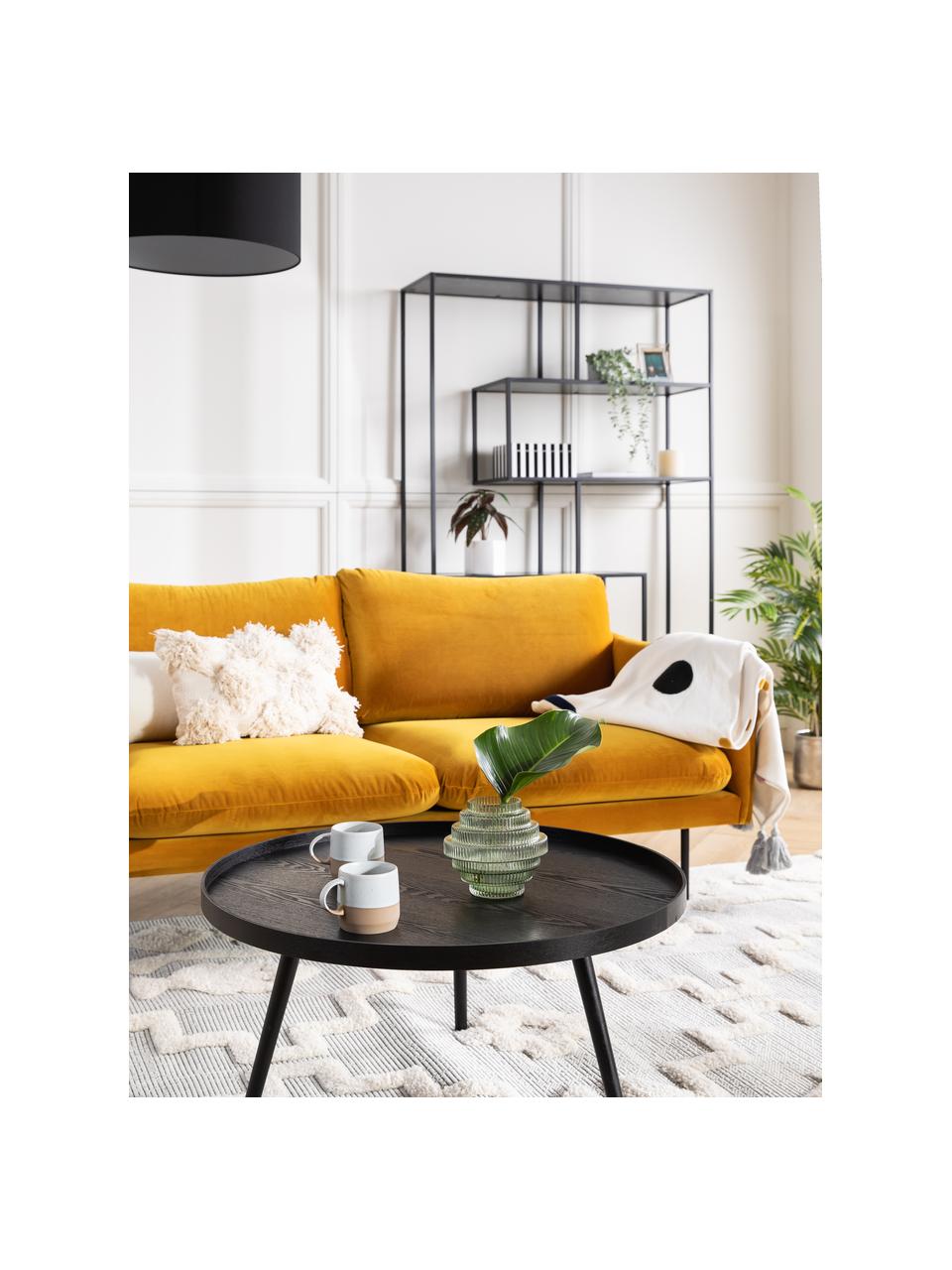 Divano angolare in velluto con piedini in metallo Moby, Rivestimento: velluto (rivestimento in , Struttura: legno di pino massiccio, Velluto giallo senape, Larg. 280 x Prof. 160 cm, chaise longue a sinistra