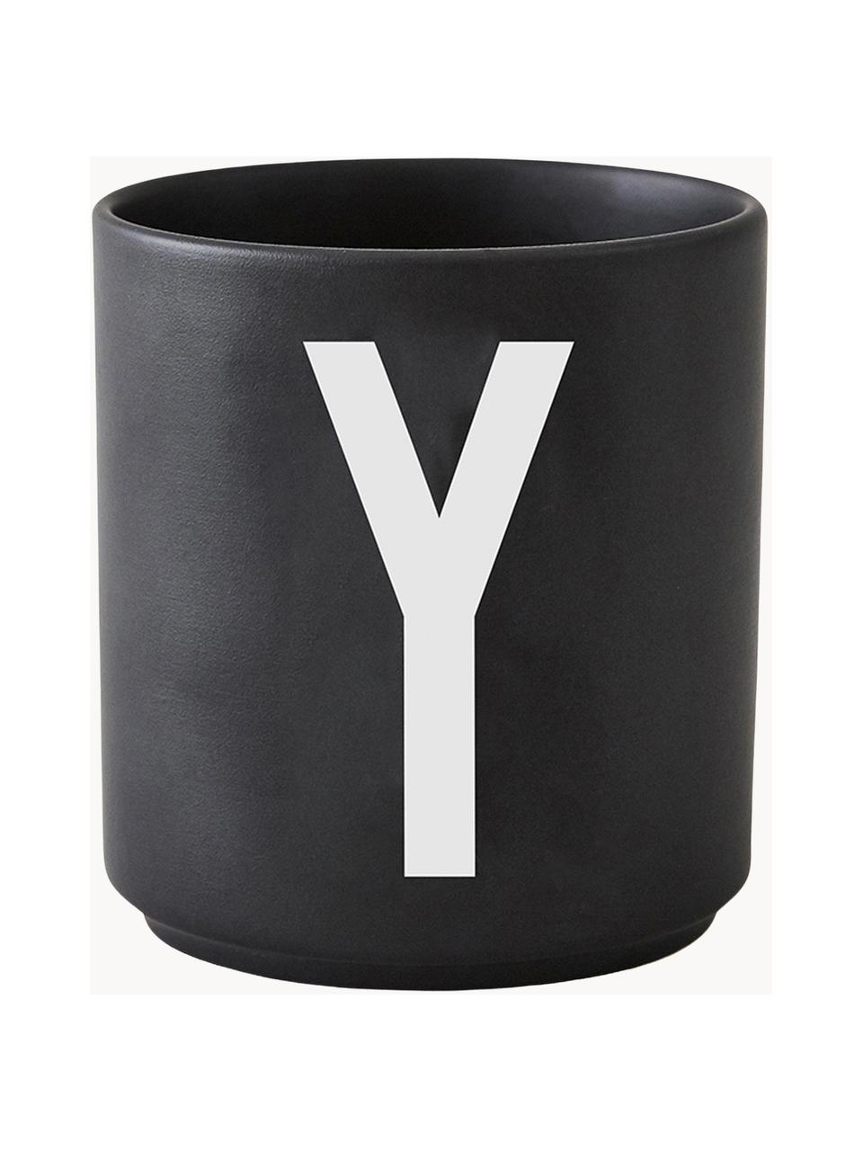 Design beker Personal met letters (varianten van A tot Z), Beenderporselein (porselein)
Fine Bone China is een zacht porselein, dat zich vooral onderscheidt door zijn briljante, doorschijnende glans., Zwart, wit, Beker Y, 250 ml