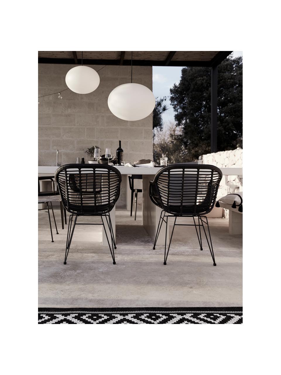 Sillas de ratán con reposabrazos Costa, 2 uds., Asiento: polietileno, Estructura: metal con pintura en polv, Negro, An 59 x F 58 cm