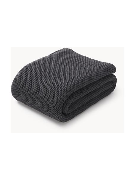 Coperta lavorata a maglia in cotone organico Adalyn, 100% cotone organico certificato GOTS

Il materiale utilizzato in questo prodotto è testato per le sostanze nocive e certificato secondo lo STANDARD 100 by OEKO-TEX® , HOHENSTEIN HTTI, 11.HIN.00050, Antracite, Larg. 150 x Lung. 200 cm