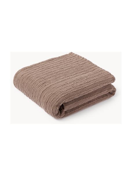 Bouclé přehoz Thomassin, 92 % bavlna, 8 % polyester (bouclé)

Bouclé je materiál, který se vyznačuje nepravidelně zakřivenou strukturou. Charakteristický povrch vytvářejí vetkané smyčky z různých druhů přízí, které dávají tkanině jedinečnou strukturu. Smyčková struktura má izolační a zároveň nadýchaný efekt, díky němuž je tkanina obzvláště příjemná.

Materiál použitý v tomto produktu byl testován na škodlivé látky a certifikován podle STANDARD 100 od OEKO-TEX®, 4265CIT, CITEVE., Hnědá, Š 230 cm, D 250 cm (pro postele do 180 x 200 cm)