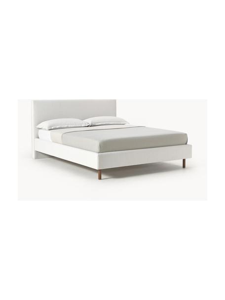 Cama tapizada con patas de madera Giulia, Tapizado: 100% poliéster Alta resis, Estructura: madera de pino maciza, ta, Patas: madera de de haya maciza , Tejido Off White, madera de haya marrón oscuro pintado, An 180 x L 200 cm