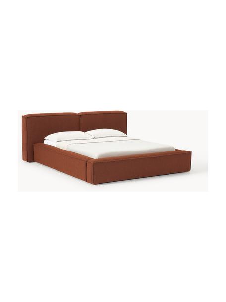 Cama tapizada en tejido bouclé Lennon, Funda: Bouclé (80% poliéster, 20, Estructura: madera de pino maciza con, Patas: madera, plástico Este pro, Bouclé terracota, An 268 x L 243 cm (colchón 200 x 200 cm)